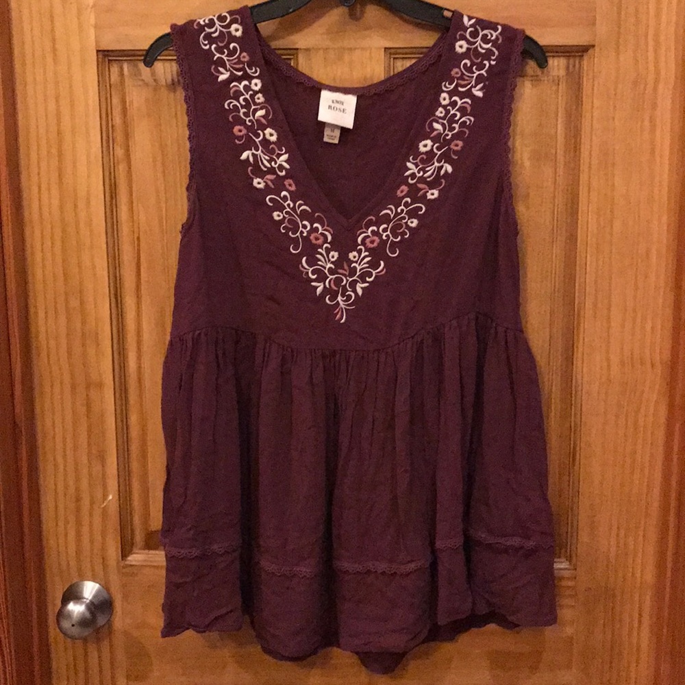 Sleeveless blouse
